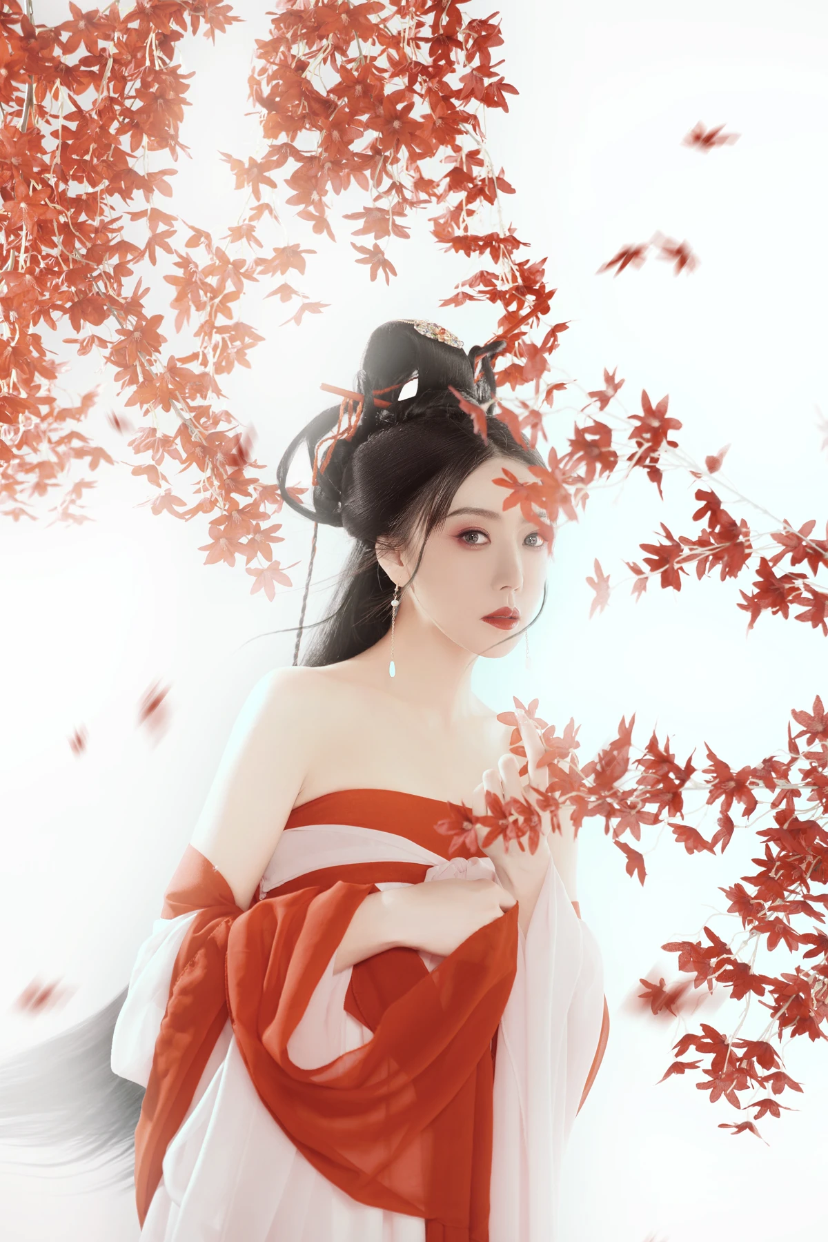 [YITUYU] 2022.12.21 Vol.2724 – Maple leaves are red Olaf#[22P]-18