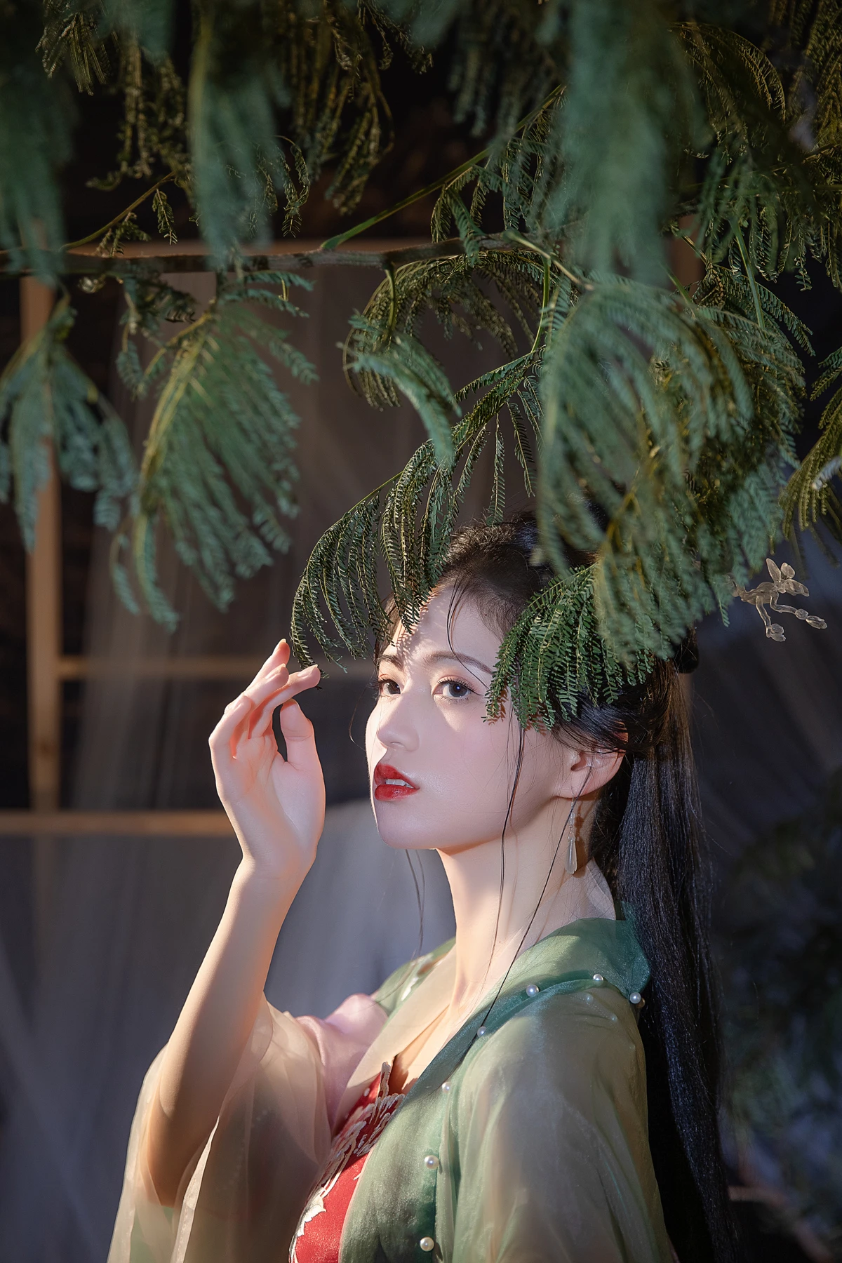 [YITUYU] 2023.03.09 Vol.3035 The garden is green Fat Qi#[31P]-14