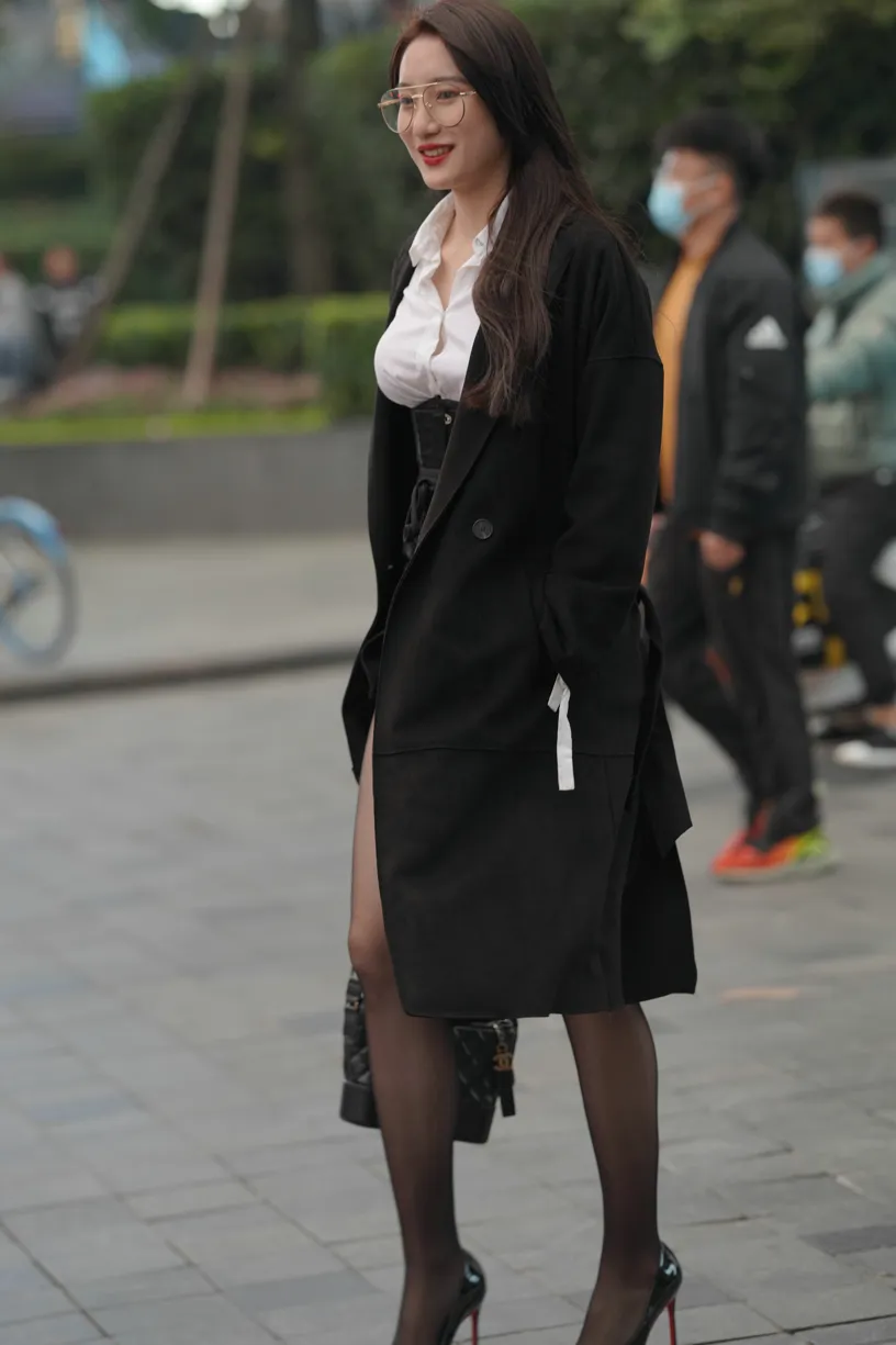 [Mzsock] NO.160 Long legs in black stockings street photography#[105P]-65